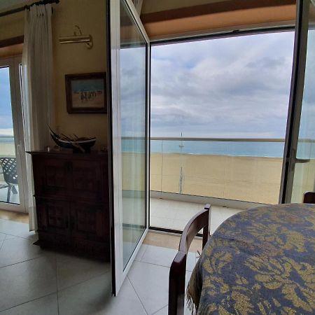 Nazare Apartamento Em Frente Ao Mar Экстерьер фото